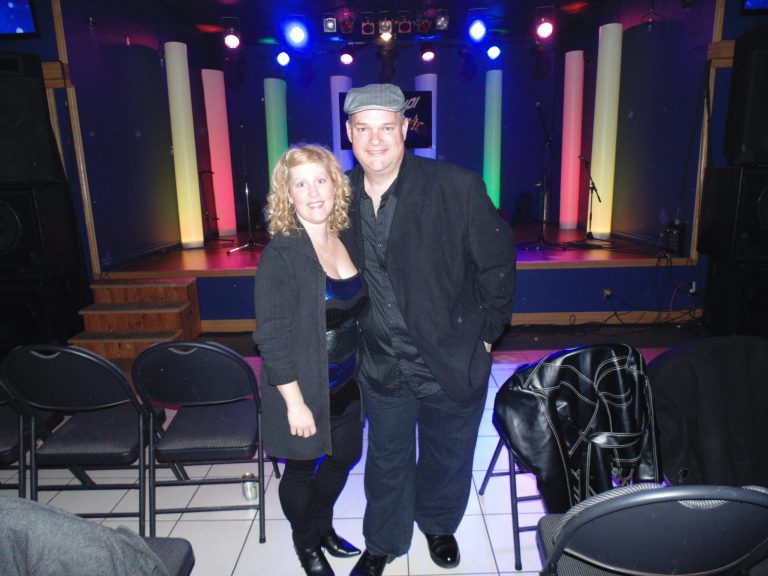 Rivette Rocks “Fais Moi Ta Toune”  to Semi Final Spot Win.