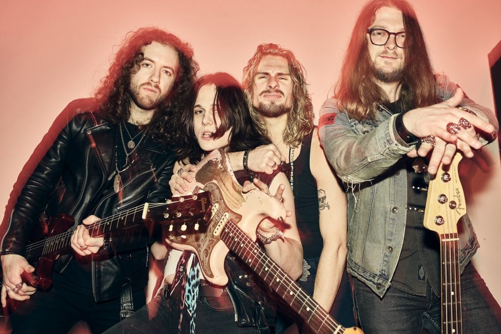 Tyler Bryant & The Shakedown