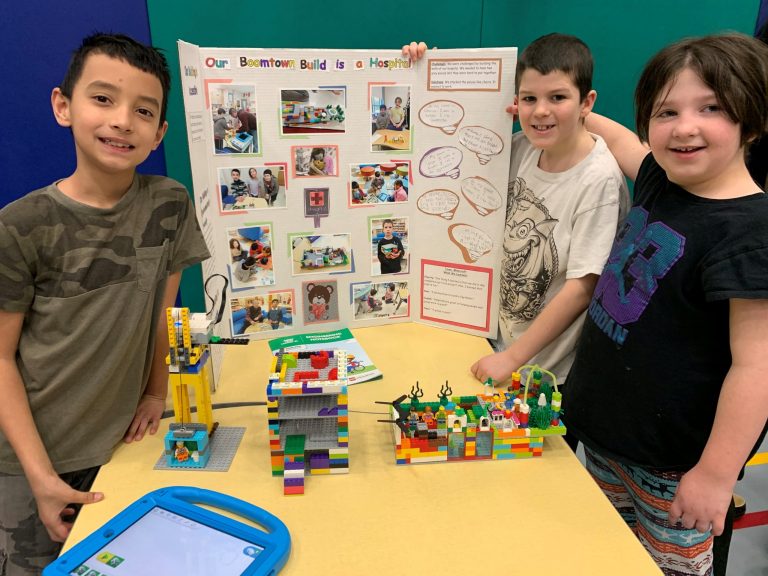 Bridgewood Public School Showcases Lego Fusion Boomtown Builds