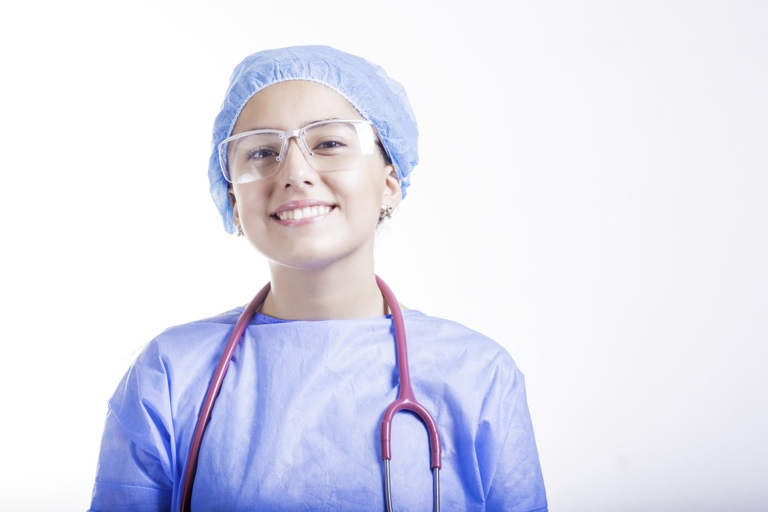 Top 8 Courses that Are Essential for Healthcare Workers