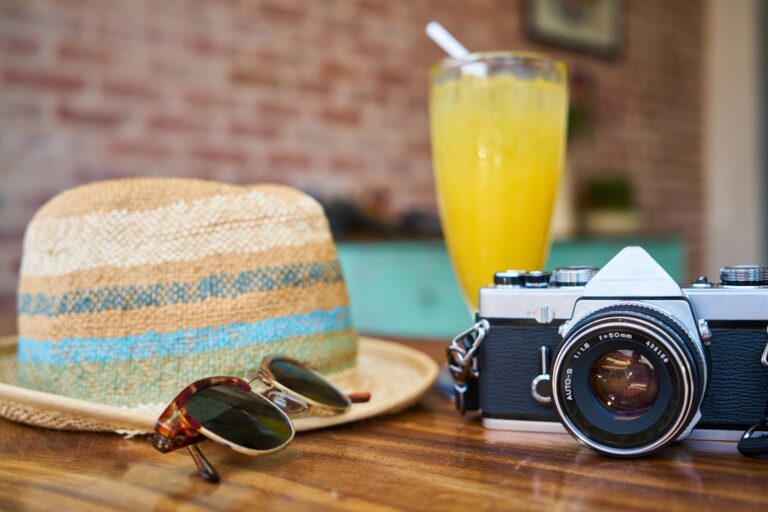 5 Low-Budget College Vacation Ideas for Students