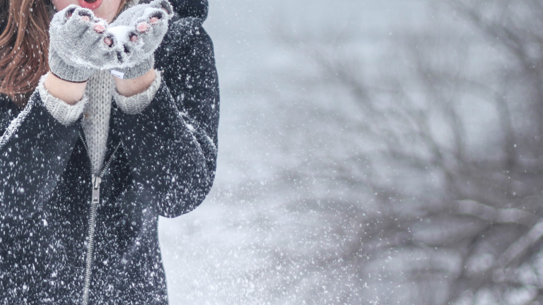 Hassle-Free Ways to Remove Snow Out Of Your Parking Lot