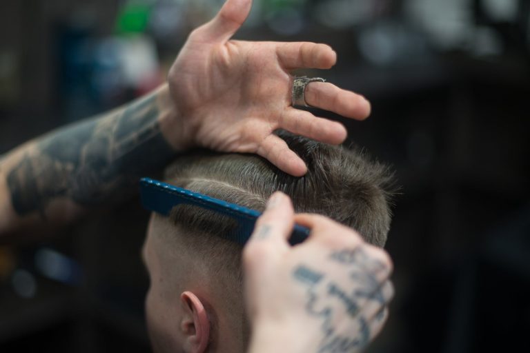 Finding the Ideal Men Hair Salon: A Walk-Through Guide