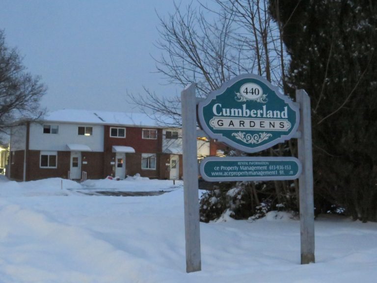 MPP Jim McDonell Stands with Cornwall Tenants of Cumberland Gardens.