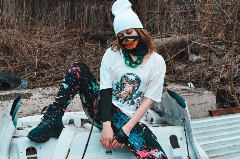 Outstanding Clothing Styles From the Past: How to Use Them Today