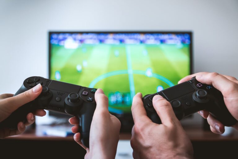 How Video Games Help People Connect and Develop Their Social Skills