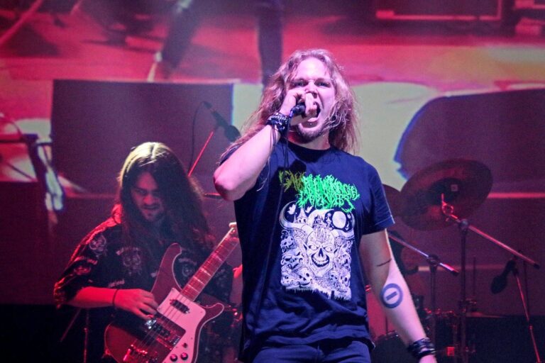 Don’t Tell Sarah to Open for Punk Legends Dayglo in Cornwall