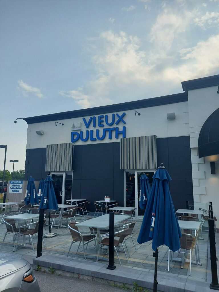 Grant Spills the Gravy – Au Vieux Duluth