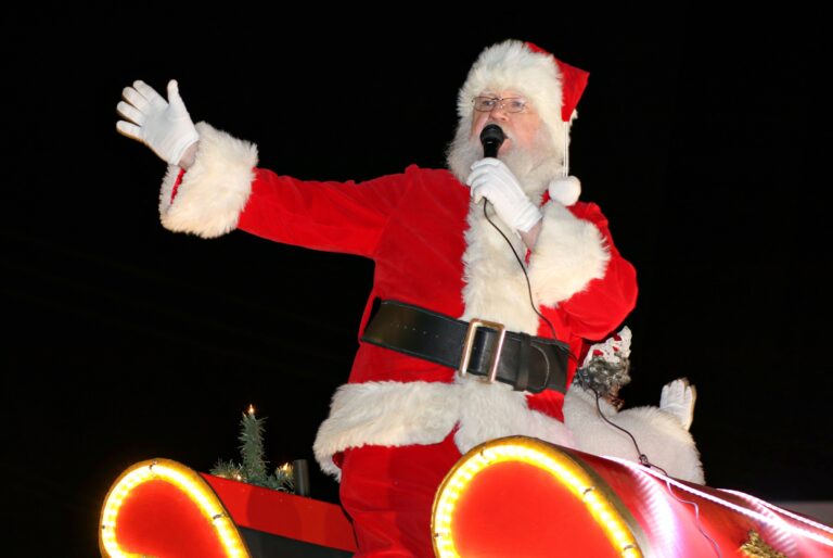 COGECO’S YOURTV CONNECTS YOU WITH LOCAL HOLIDAY PROGRAMMING