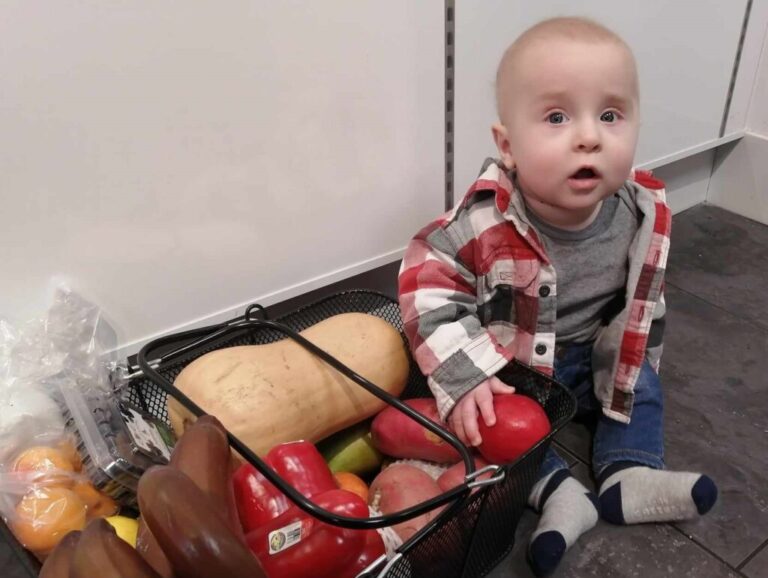 OUT and ABOUT with Seeker Chick Mai-Liis – checking out this young man’s Arks Harvest Haul