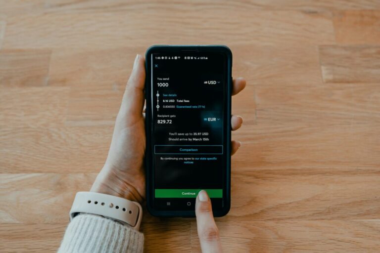 Essential Financial Apps for Canadians