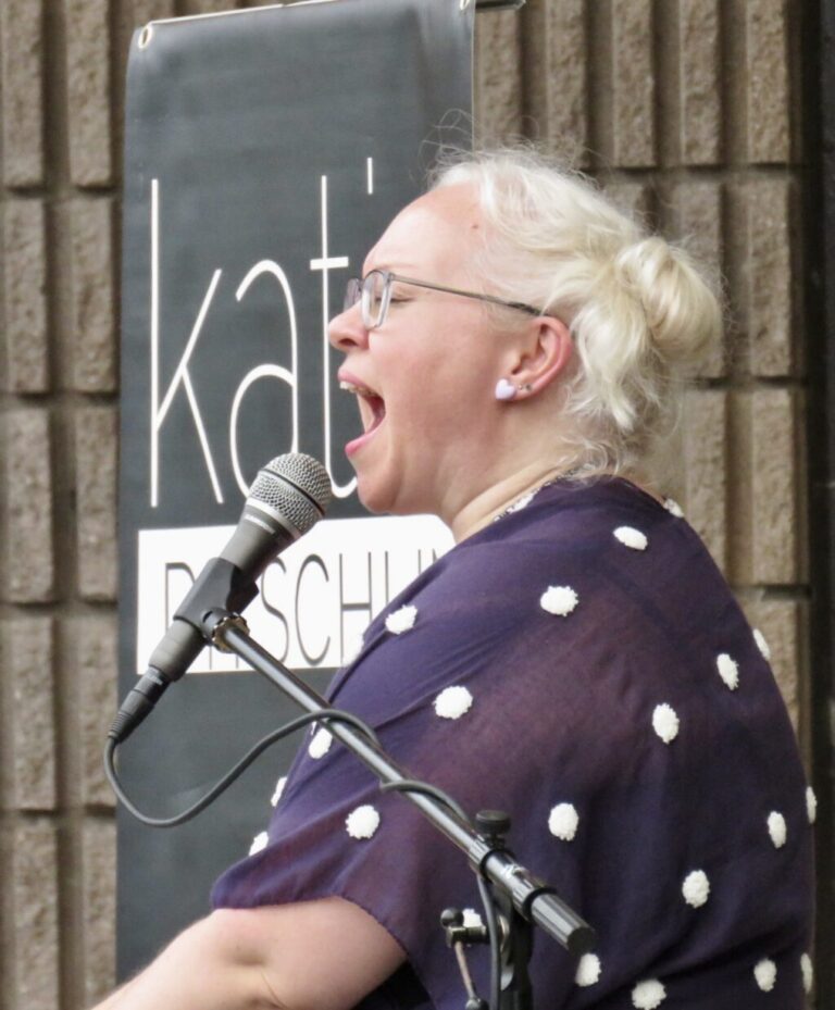 Arts in the Park featured Katie Ditschun on Monday, July 15th.