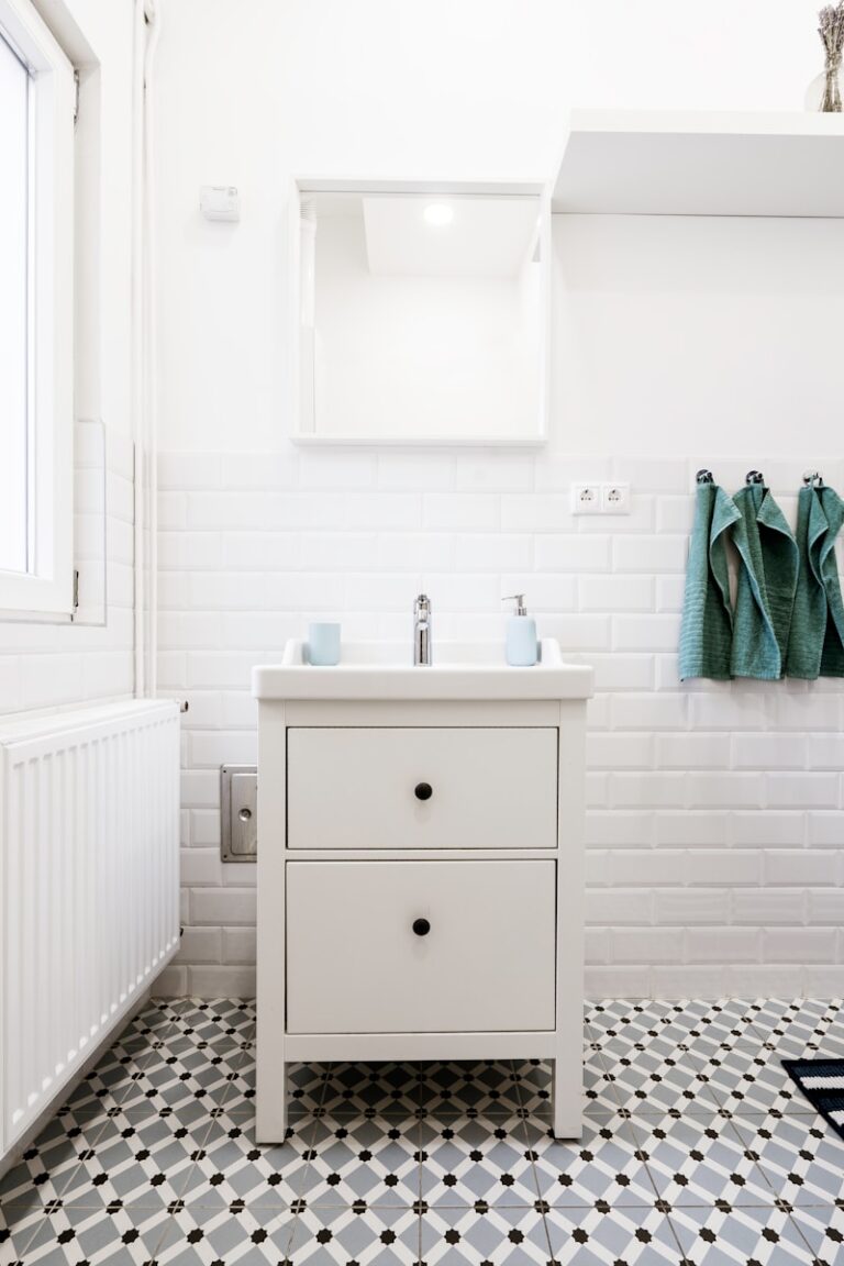 Best Bathroom Furniture for Small Spaces