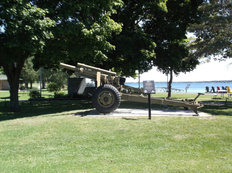 S.D. & G. REMEMBERS ITS HEROES