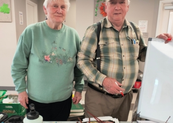 Out and About: Getting the Dirt on Gardening with Frieda and Fred!