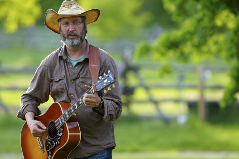 TOM GREEN ANNOUNCES NATIONAL TOUR 