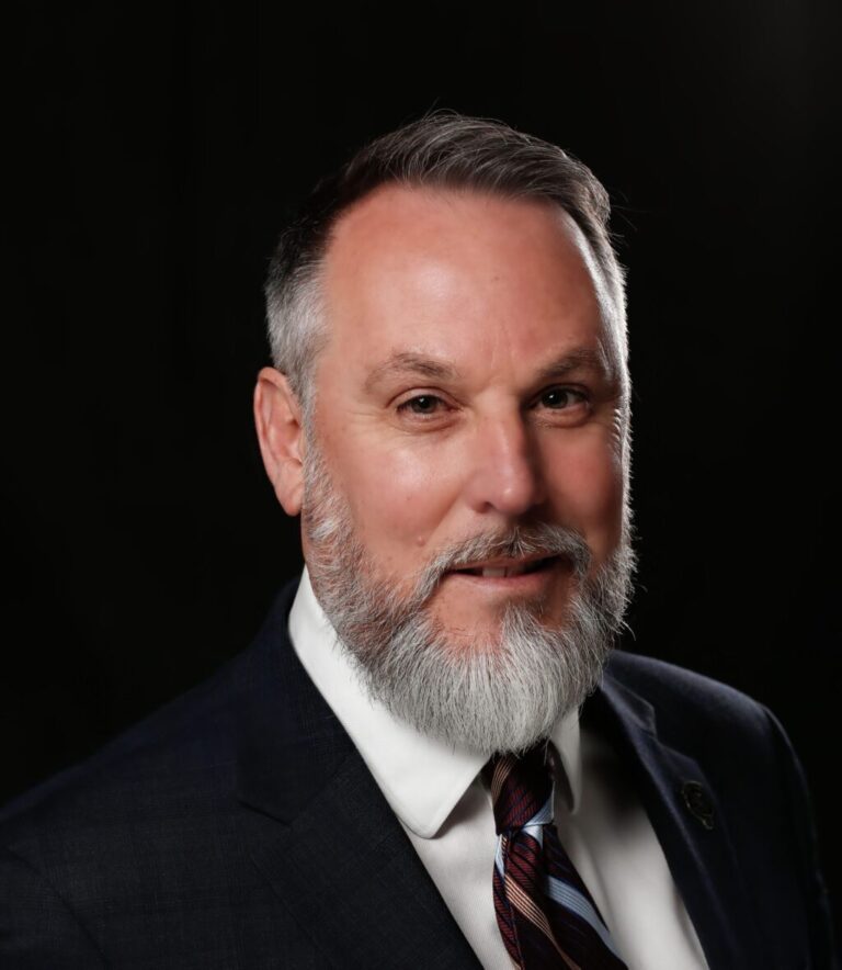 Cummings Returns as Chair, Torrie-Racine Chosen as Vice-Chair as CDSBEO Sets Direction for Year Ahead