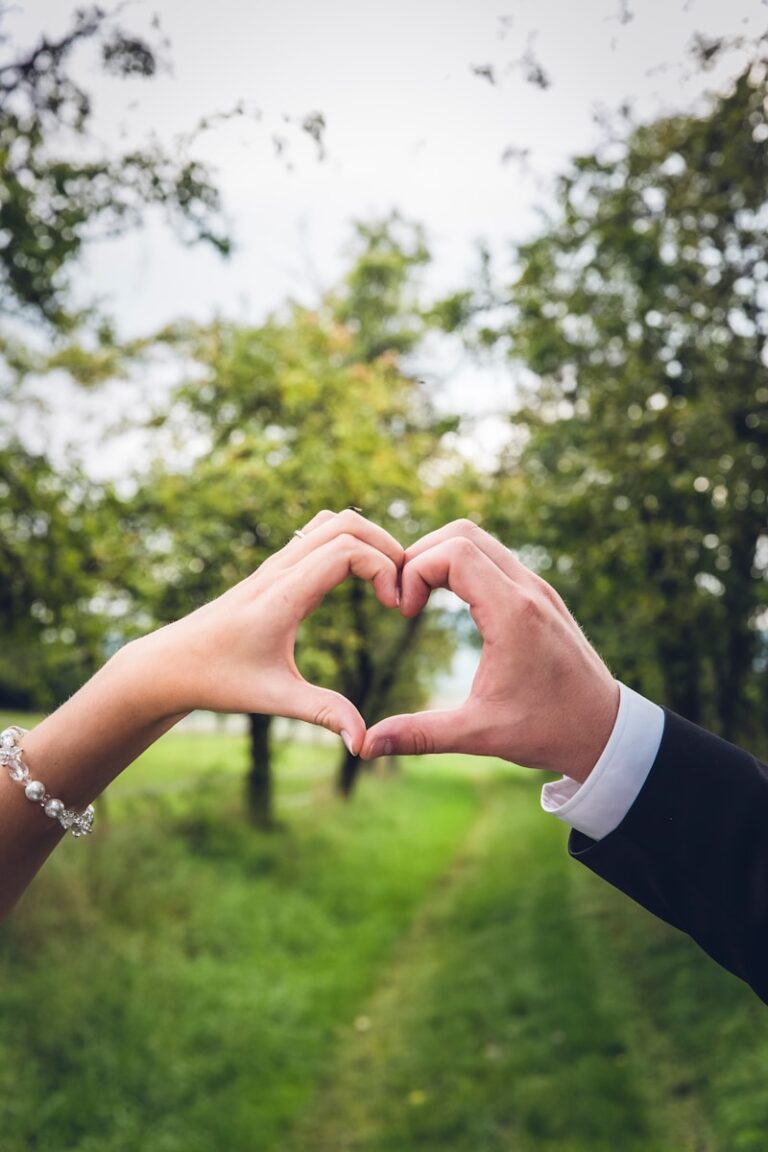 How to Plan a Meaningful Anniversary Celebration